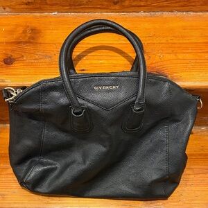 listing-status-banner